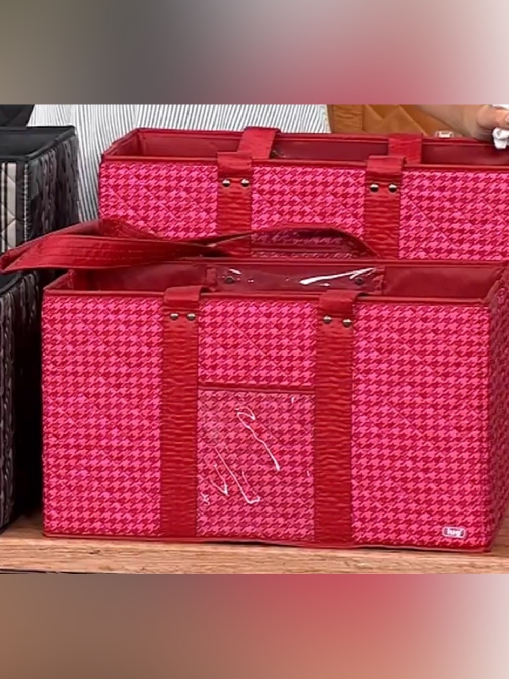 Lug Gallop Collapsible Carry-All Tote Bag. Pink Houndstooth. NWT